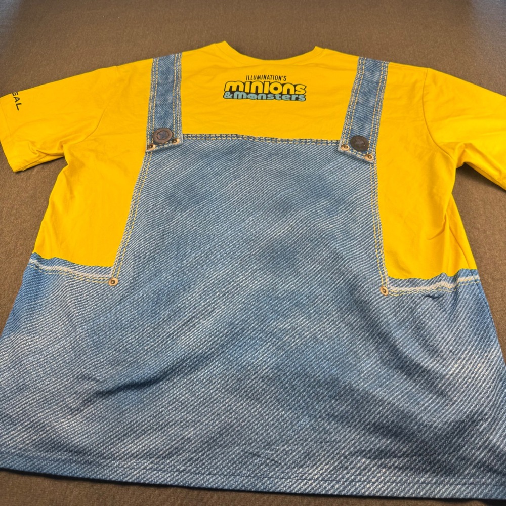 Minions & Monsters Regal Cinemas Promo T-Shirt XL Yellow Denim Overalls Print